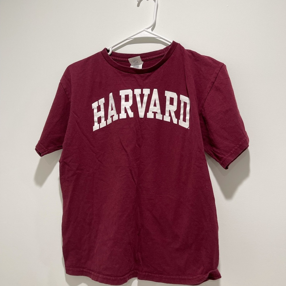 HARVARD tshirt